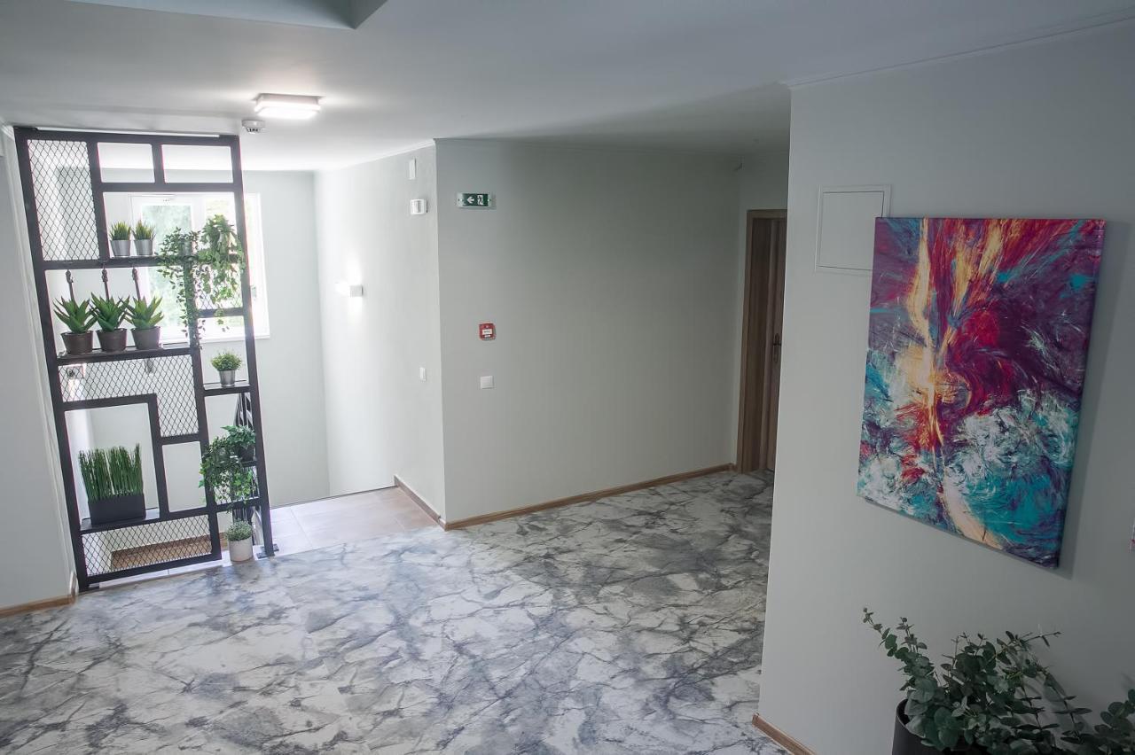 Corvin House Hotel Hunedoara Exterior photo